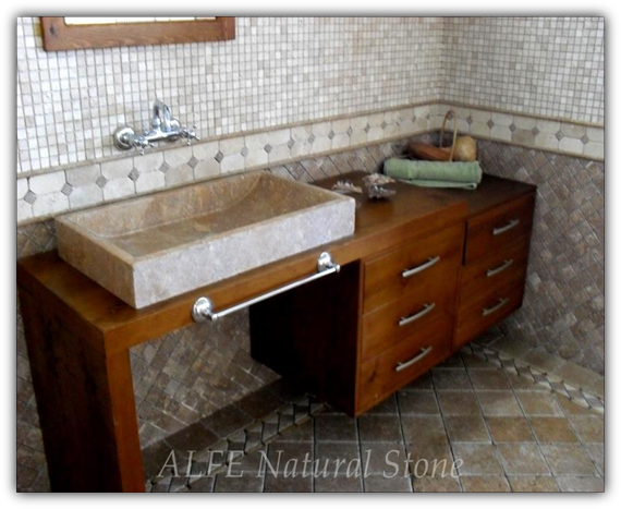 Travertine Mosaic Border & Pencil Borders Bathroom